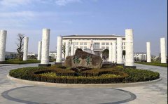 从云顶集团"雕塑与石韵文化展"看文创增进企业转型