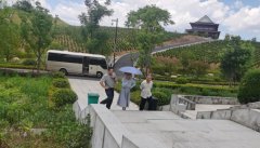 <b>不畏酷暑，旅行指导促提升</b>