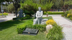 孙礼仁纪念碑完工：以《思索》之名，传承艺术之魂